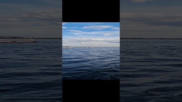 ПРОГУЛКА ПО ВОЛГЕ смотреть онлайн