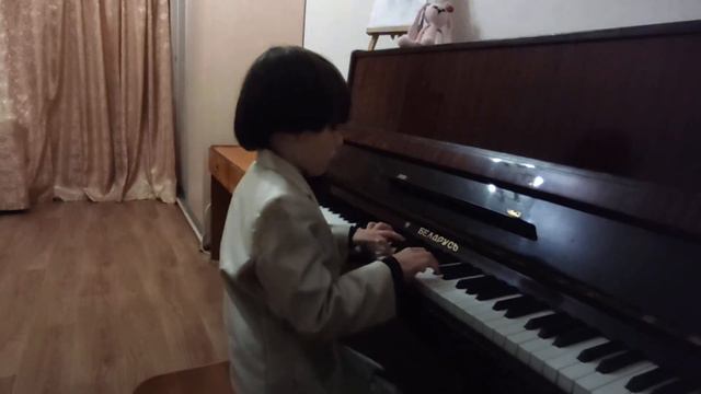 Липчанский Владимир, 6 лет, 0-класс, А. Роули "В стране гномов", С. Майкапар "В садике" смотреть онлайн