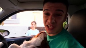 24 часа в Самой Маленькой Машине в Мире !