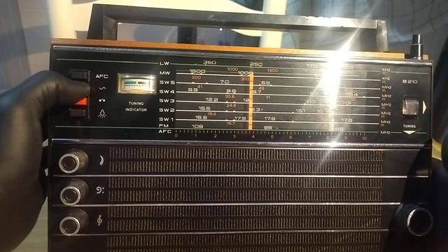 ?Опять домой не с пустыми руками ???♂️.Радио SELENA (USSR) смотреть онлайн