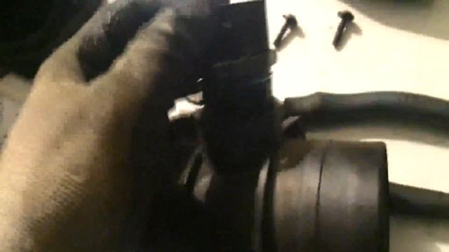 КАК ПОЧИСТИТЬ ДАТЧИК МАССОВОГО РАСХОДА ВОЗДУХА(ДМРВ) смотреть онлайн