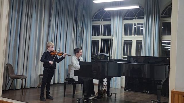 Tamir Konoplianikov (8 y.o.), J.S.Bach , Violin Concerto N.1 in A Minor смотреть онлайн