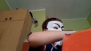распаковка золотой маски анонимуса