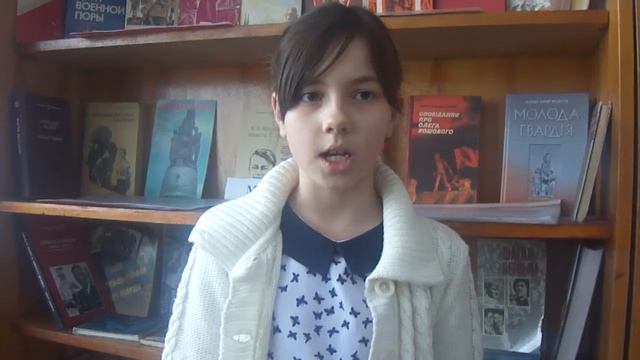 Страна читающая Диана Новик читает «Прочти и катай в Париж и в Китай» В. В. Маяковского смотреть онлайн
