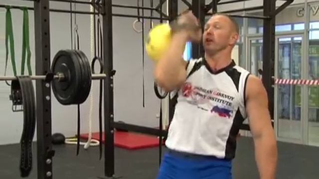 Зарядка с гирями - часть 5 - Морозов и Байков 2013 смотреть онлайн