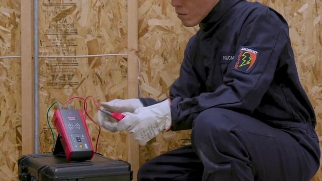 Come identificare dell'interruttore (AT-6000-EUR Breaker Identification) смотреть онлайн