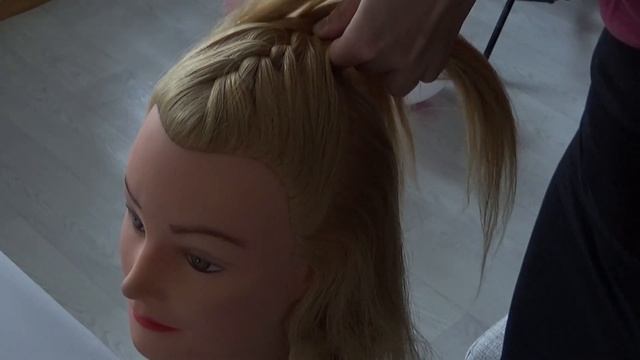 Французская коса.Техника выполнения.Дракончик.Простые косы на каждый день смотреть онлайн