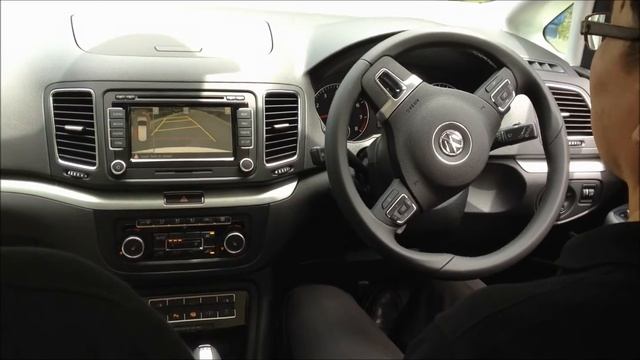 Park Assist by Volkwagen Sharan.wmv смотреть онлайн