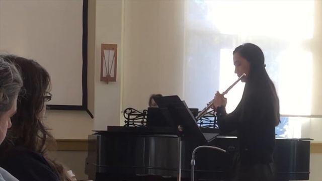 Johann Sebastian Bach: Flute Sonata in E-flat Major, BWV 1031, Movement II. Siciliano Performance смотреть онлайн