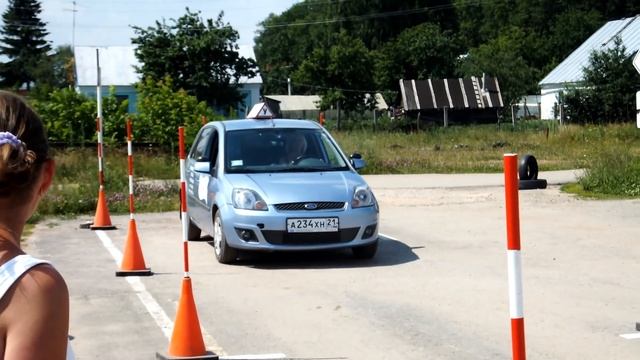 Сдача Внутреннего Экзамена в Автошколе смотреть онлайн