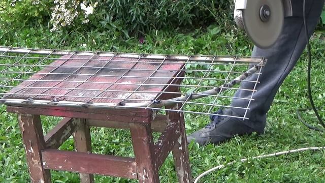 Разделительная решётка (сетка) в багажник для перевозки собак своими руками. Шевроле нива. смотреть онлайн