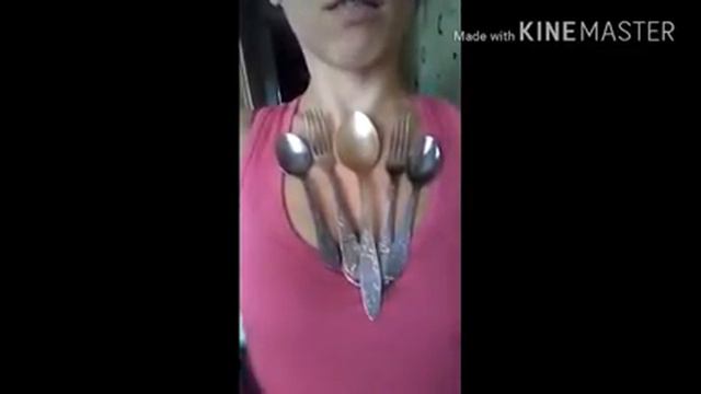 Ко мне прилипают вилки и ложки!