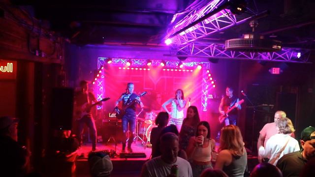Fractal FM9, Queen cover. смотреть онлайн