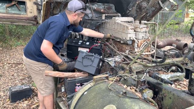 Semi Truck PARKED in 1995! Will It Start? смотреть онлайн