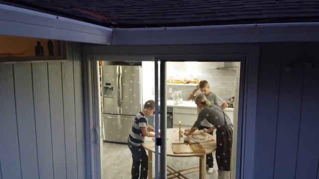 CHRISTMAS TREE DECORATE WITH ME - SIMPLE LIVING-CHRISTMAS TRADITIONS