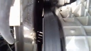 Рено Логан болтается шкив ГУР.mp4