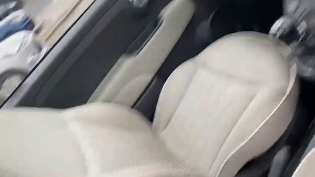 Fiat 500 LOUNGE смотреть онлайн