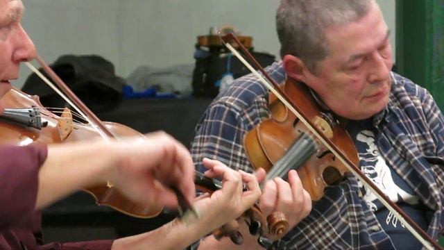 "Pierravals e. spillemanden Gunnar Jensen / Steen Jagd og Jørgen Jeppesen смотреть онлайн