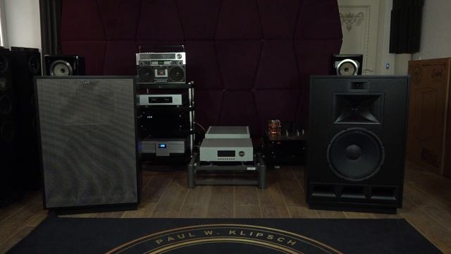 Klipsch Cornwall Plays Techno Music