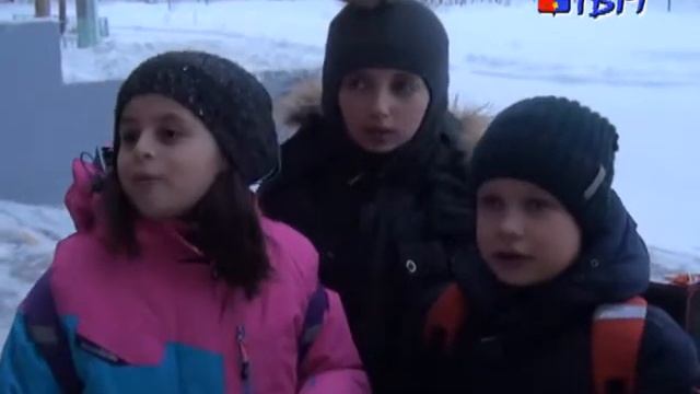 Ура, каникулы! Почему отменили занятия в школах? смотреть онлайн
