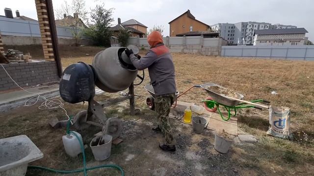 Как правильно замешать бетон смотреть онлайн