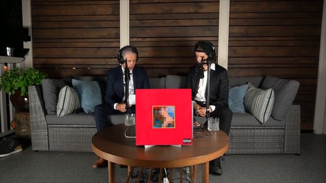 Dad Reacts to Kanye West - My Beautiful Dark Twisted Fantasy смотреть онлайн