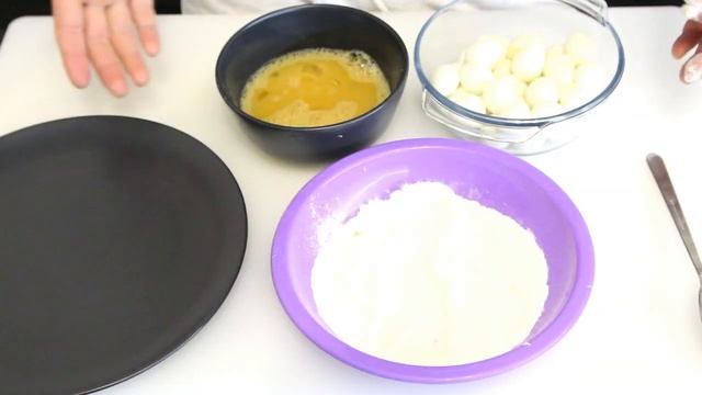 ЦЕЛЫЕ ЖАРЕНЫЕ ЯЙЦА /Квек-Квек / FRIED EGGS смотреть онлайн