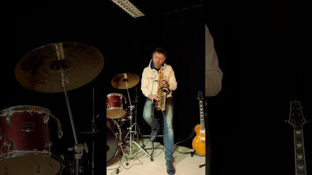 Моя - Ара Мартиросян ( saxophone cover ) смотреть онлайн