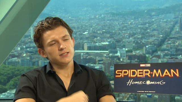 ТОМ ХОЛЛАНД: МОЯ ТВИТТЕР-ВОЙНА С ЗЕНДАЕЙ смотреть онлайн