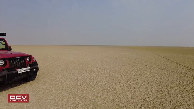 ये पानी कहाँ गया Salt Lake का रात रात में? Mahindra Thar Desert Overlanding | EP2 смотреть онлайн