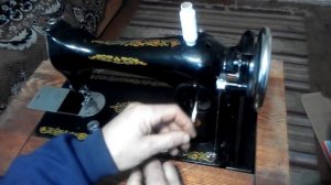 Как заправить нитку на швейную машинку