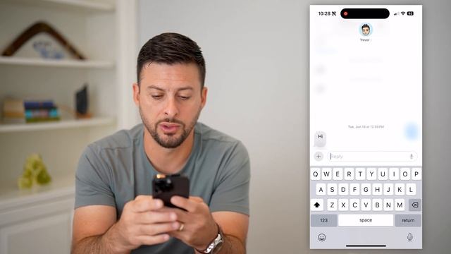 How To Reply To A Specific Text Message On iPhone смотреть онлайн