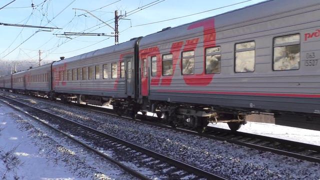 Электровоз ВЛ10-617 с Лютым тифоном и встречный ЭП2К 104 с пассажирским поездом смотреть онлайн
