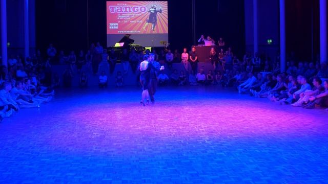 Ariadna Naveira & Fernando Sanchez Bailan Osvaldo Pugliese   Emancipación