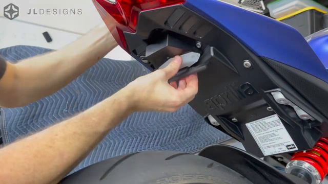 Aprilia RS660 Fender Eliminator & Turn Signals 2021 - JL Designs смотреть онлайн