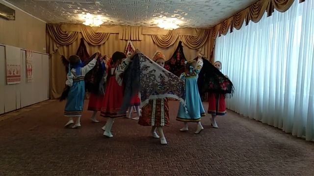 Школа 170 Танец с платками смотреть онлайн