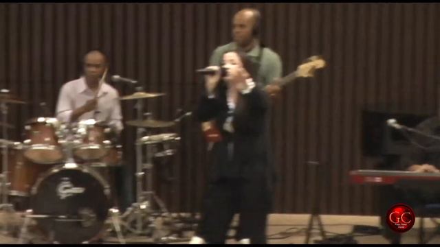 Robson Nascimento || Santo Espírito - part. ÉRIKA смотреть онлайн