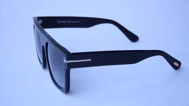 Tom-ford-0711-black-gradient смотреть онлайн