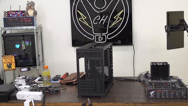 LIVE - Computer Build Featuring the Jonsbo D31 / D41 computer case with built-in monitor смотреть онлайн