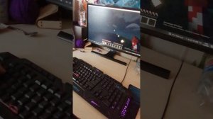 как летать на элитрах в Майнкрафте на пк