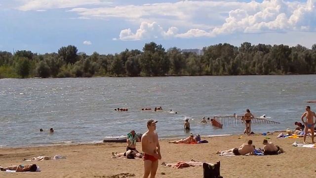 Пляж никак не откроется, но работает. Омск. смотреть онлайн
