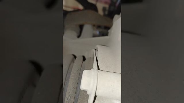 Диагностика пластиковой втулки кулисы Рено логан.