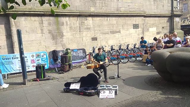 Morf at Edinburgh Fringe 2019 - Guitar lesson + Slow Down смотреть онлайн