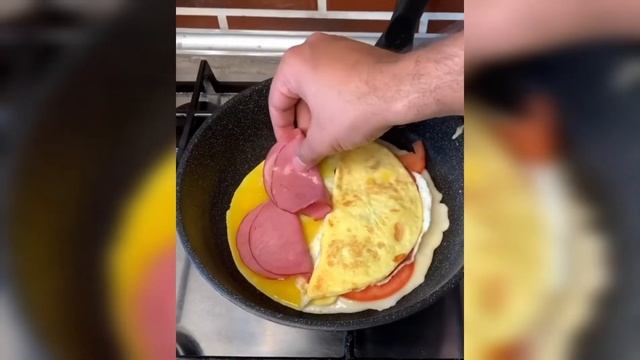 Вкуснота на завтрак Обалденный пирог - омлет из яиц за 10 минут? смотреть онлайн