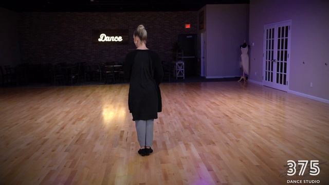 Solo Salsa Dance Routine смотреть онлайн