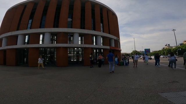 Summer Day Atocha Walking Video 4K-25fps | MADRID, SPAIN смотреть онлайн