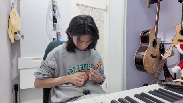 Can I play this 1 dollar guitar смотреть онлайн