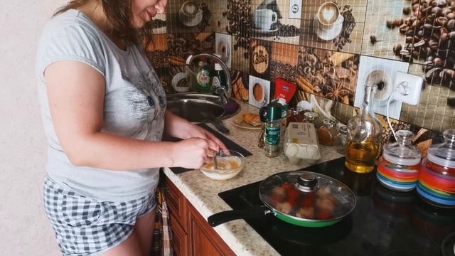 Фриттата или яичница с колбасой и помидорами Черри ??? смотреть онлайн