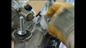 Регулировка люфта рулевой рейки Mercedes-Benz W211