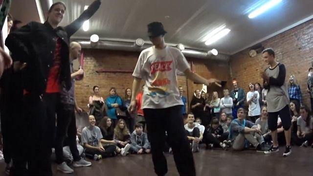 All Stylez | Zero vs Maykez 1\8 смотреть онлайн